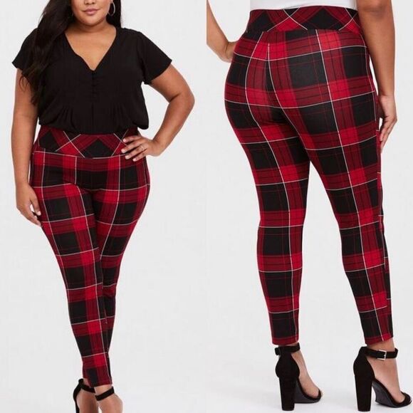 NWT Torrid Premium Ponte Stretch Pull-On Pixie Pant Red Plaid 4X - Picture 1 of 6